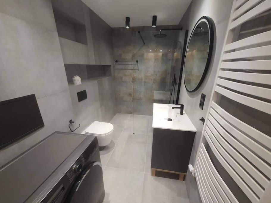 Mieszkanie W Nowoczesnym Halo Apartament W Centrum Вроцлав Экстерьер фото